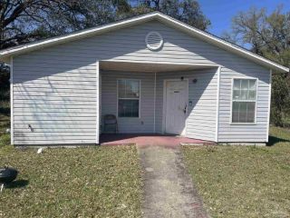 Foreclosed Home - 1423 N 48TH AVE, 32506