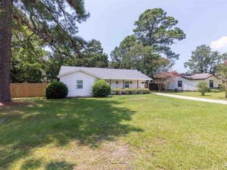 Foreclosed Home - 7545 SANDY CREEK DR, 32506