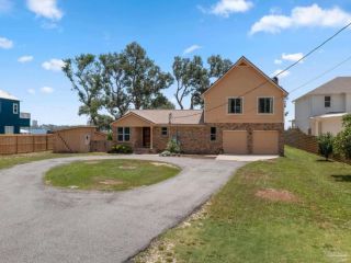 Foreclosed Home - 14625 INNERARITY POINT RD, 32507
