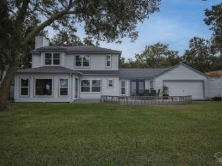 Foreclosed Home - 16298 N SHORE DR, 32507