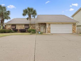 Foreclosed Home - 13639 CANAL DR, 32507