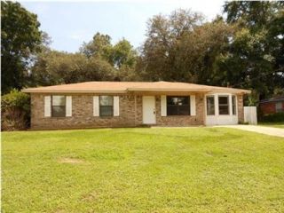 Foreclosed Home - 718 DEEDRA AVE, 32514