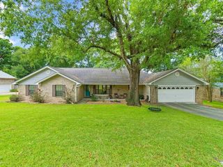 Foreclosed Home - 10043 HOLLOWBROOK DR, 32514