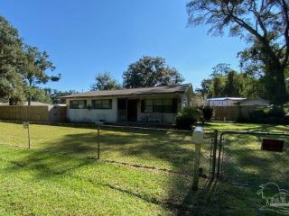 Foreclosed Home - 8130 ERNESTINE RD, 32514