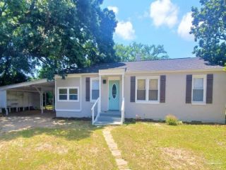 Foreclosed Home - 5 GLYNQUIST AVE, 32526