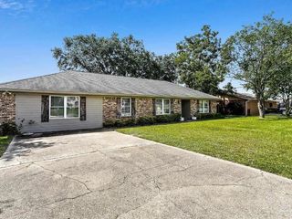 Foreclosed Home - 3335 EAGLE ST, 32533
