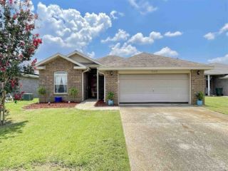 Foreclosed Home - 2439 FLINTSTONE DR, 32533