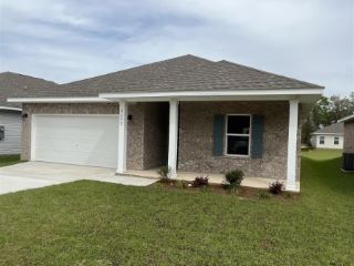 Foreclosed Home - 2692 AVALON ST, 32533