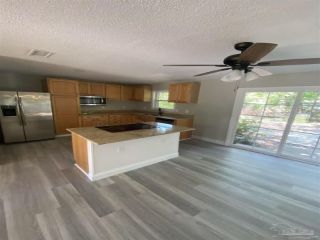 Foreclosed Home - 650 DUNKIRK ST, 32534