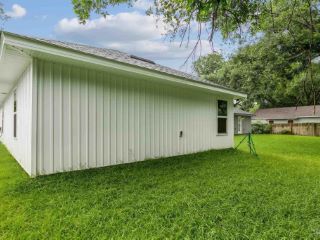Foreclosed Home - 8625 ROSE AVE, 32534