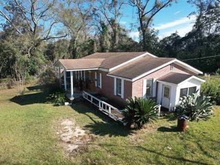 Foreclosed Home - 950 BYRNEVILLE RD, 32535