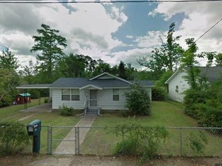 Foreclosed Home - 21 W COTTAGE ST, 32535