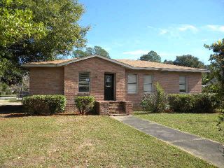 Foreclosed Home - 297 ANDERSON ST, 32536