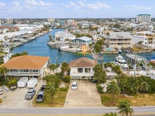 Foreclosed Home - 509 GULF SHORE DR, 32541