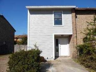 Foreclosed Home - 417 Hollywood Blvdunit F, 32548