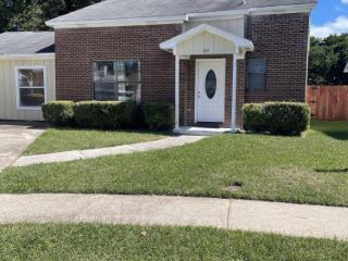 Foreclosed Home - 59 OLDE CYPRESS CIR NW, 32548