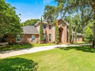 Foreclosed Home - 106 CHANTECLAIRE CIR, 32561
