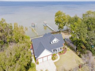 Foreclosed Home - 4140 SANDY BLUFF DR W, 32563