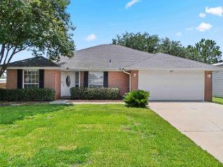 Foreclosed Home - 1695 CHAMPAGNE AVE, 32563