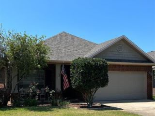 Foreclosed Home - 3079 WINDWARD COVE CT, 32563