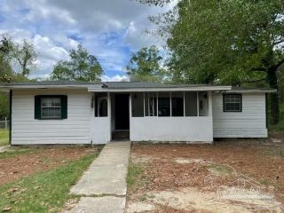 Foreclosed Home - 4436 MASON WEST RD, 32565
