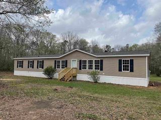 Foreclosed Home - 3988 HIGHWAY 182, 32565