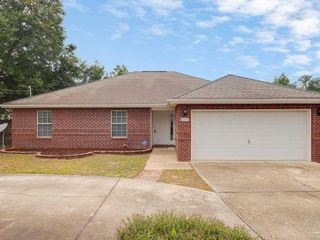 Foreclosed Home - 8150 CALLE MIO, 32566