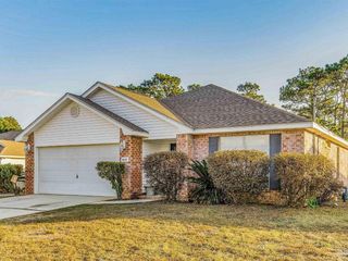 Foreclosed Home - 8649 HIGH SCHOOL BLVD, 32566