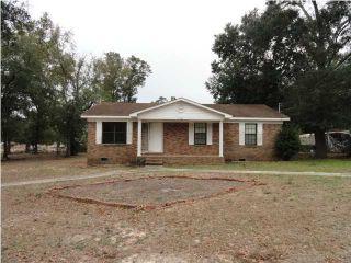 Foreclosed Home - 6585 OAKCREST RD, 32570