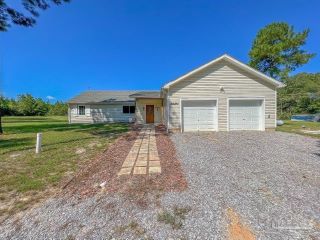 Foreclosed Home - 9985 MUNSON HWY, 32570