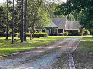 Foreclosed Home - 2767 SEGREST RD, 32571