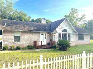 Foreclosed Home - 5861 MCCALL RD, 32571