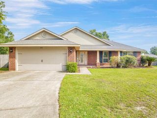 Foreclosed Home - 5095 ENGLISH OAK DR, 32571