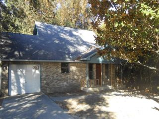Foreclosed Home - 717 29th St, 32578