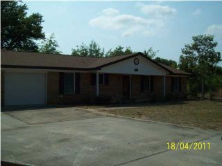 Foreclosed Home - 2129 MYKELL DR, 32583