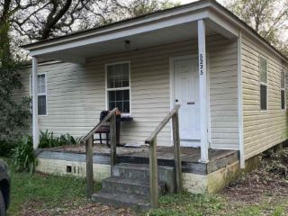 Foreclosed Home - 5225 ADMIRAL HALSEY RD, 32583