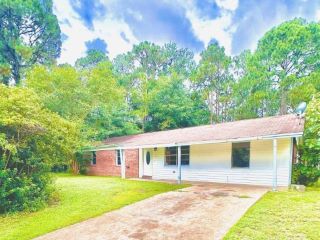 Foreclosed Home - 2667 S 30TH AVE, 32583