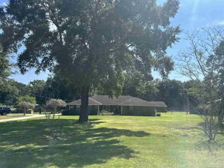 Foreclosed Home - 8937 HICKORY HAMMOCK RD, 32583