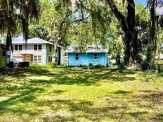 Foreclosed Home - 529 NW 3RD ST, 32601