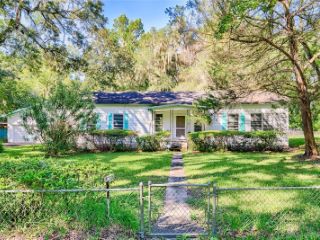 Foreclosed Home - 6100 SW 34TH ST, 32608