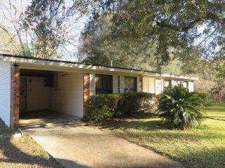 Foreclosed Home - 1350 N E 31st Ave, 32609