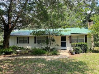 Foreclosed Home - 7407 NE 57TH ST, 32609