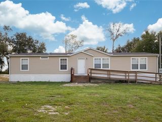 Foreclosed Home - 3660 NW 23RD CIR, 32619