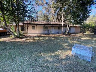 Foreclosed Home - 610 NE COUNTY ROAD 234, 32641