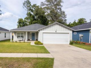 Foreclosed Home - 20379 NW 248TH DR, 32643