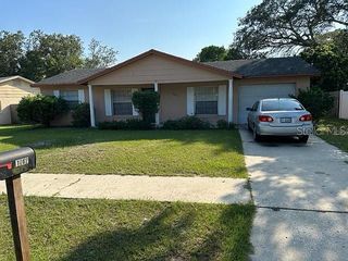 Foreclosed Home - 1002 WOLF TRL, 32707