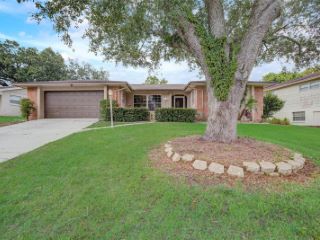 Foreclosed Home - 660 LITTLE WEKIVA RD, 32714