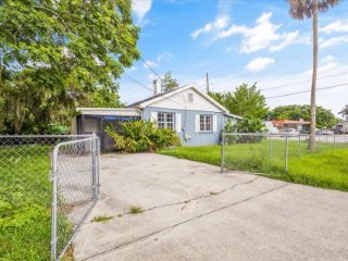 Foreclosed Home - 141 W BERESFORD AVE, 32720