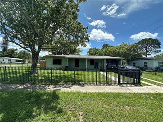 Foreclosed Home - 1483 LAYTON AVE, 32725