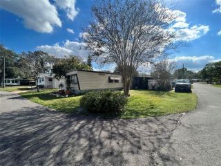 Foreclosed Home - 1960 PINEWOOD LN, 32757